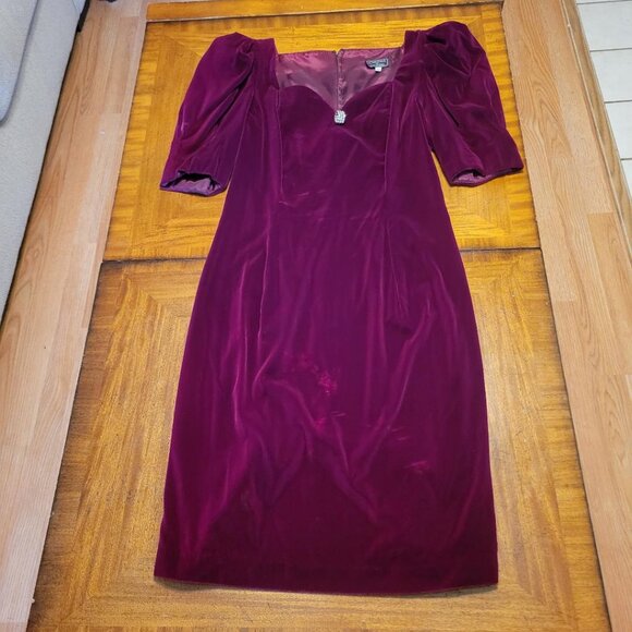 Cachet by Bart Protas Red Velvet Formal Dress - Picture 2 of 10
